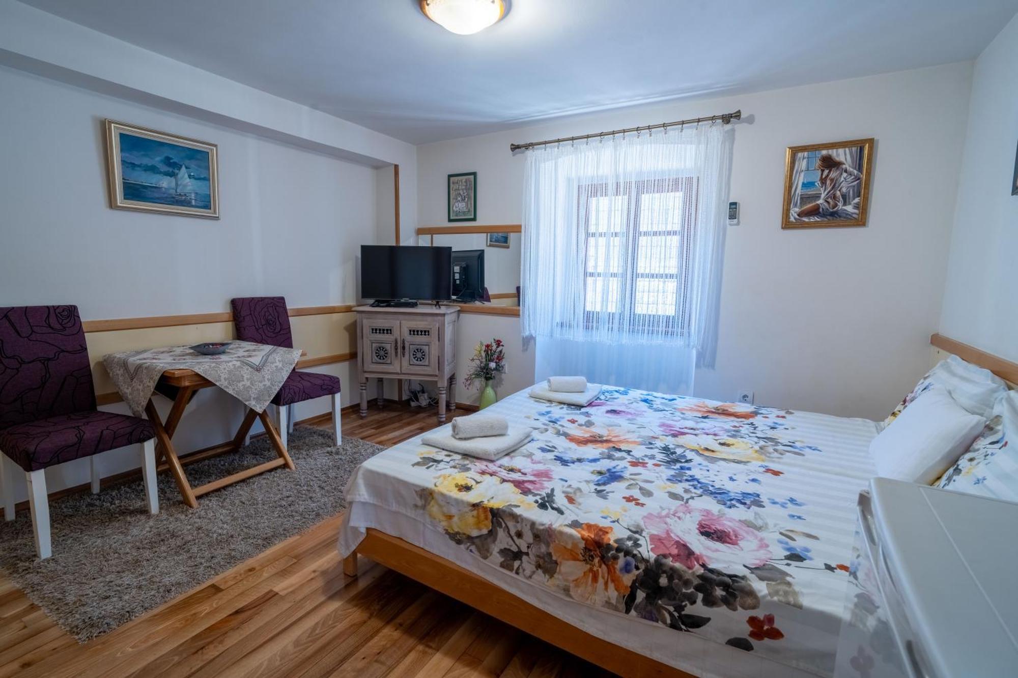 Studios Belvi Kotor Exteriér fotografie