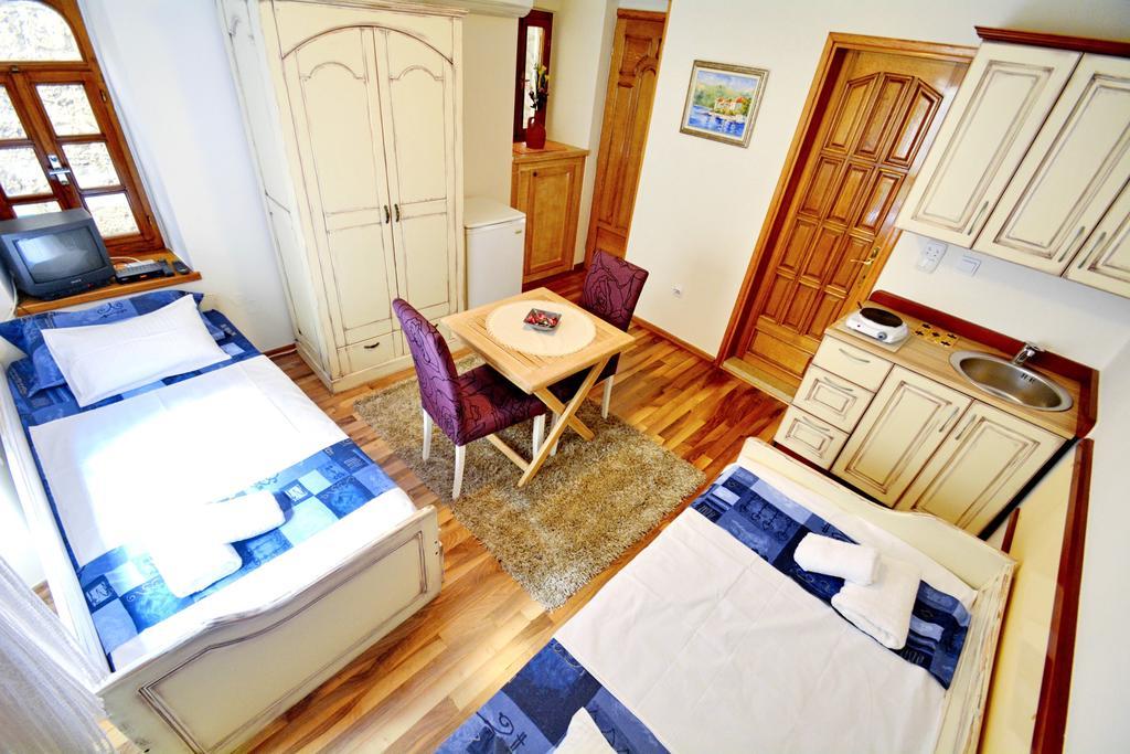 Studios Belvi Kotor Exteriér fotografie