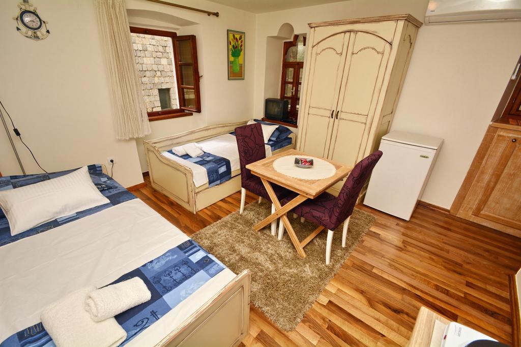 Studios Belvi Kotor Exteriér fotografie
