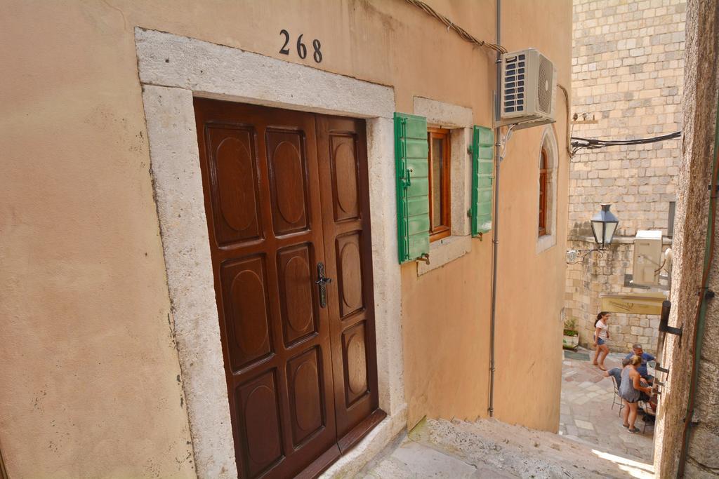 Studios Belvi Kotor Exteriér fotografie